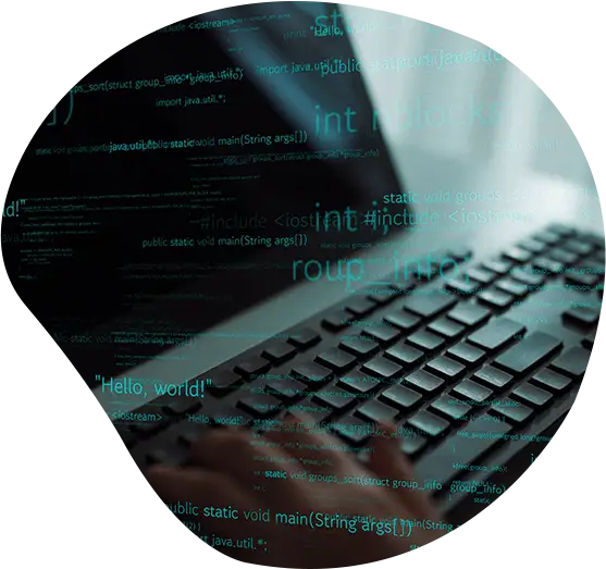 Hände tippen auf einer Tastatur