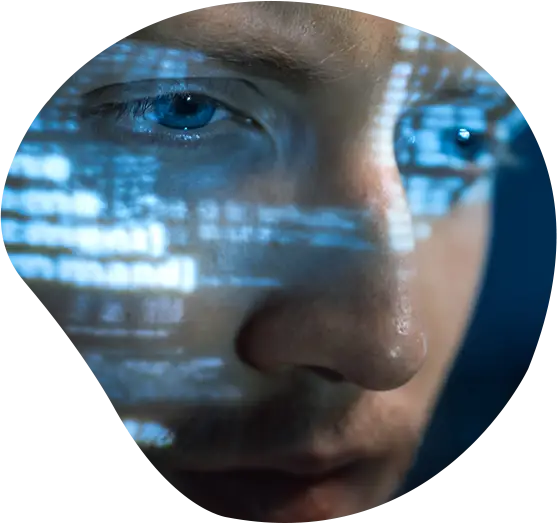 Ein Entwickler schaut auf Code