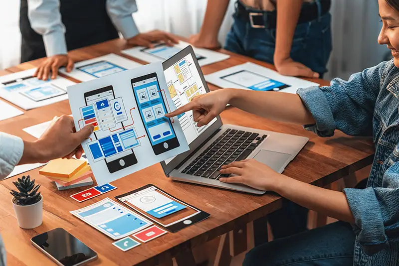 Teamplanung einer App mit Mockups