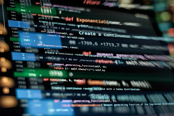 Code auf einem Monitor