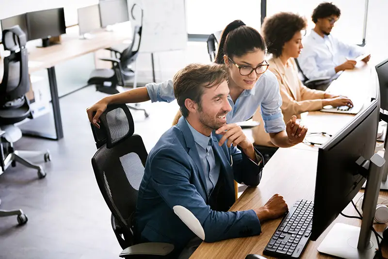 Software-Team bei der Arbeit